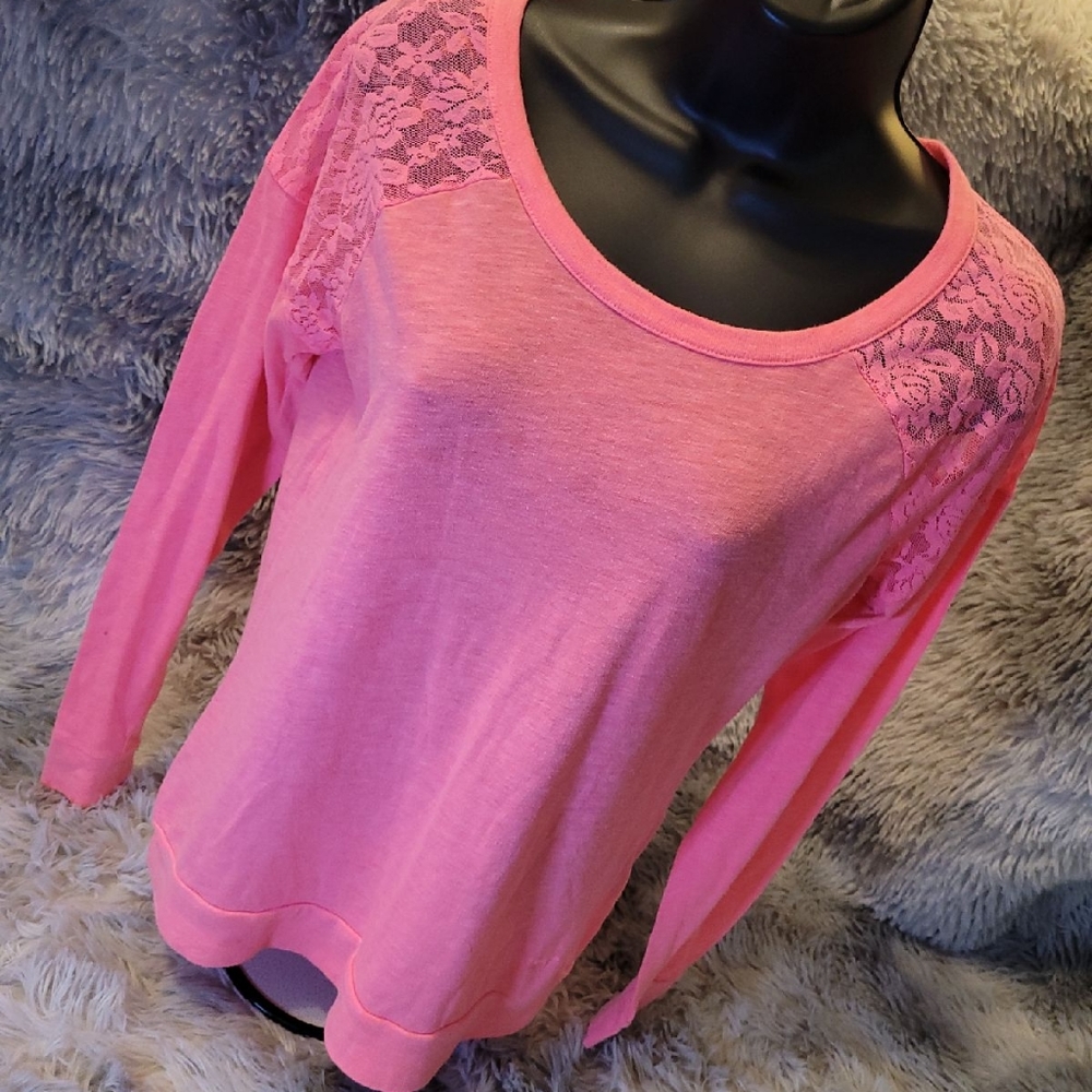 VS PINK SHIRT
